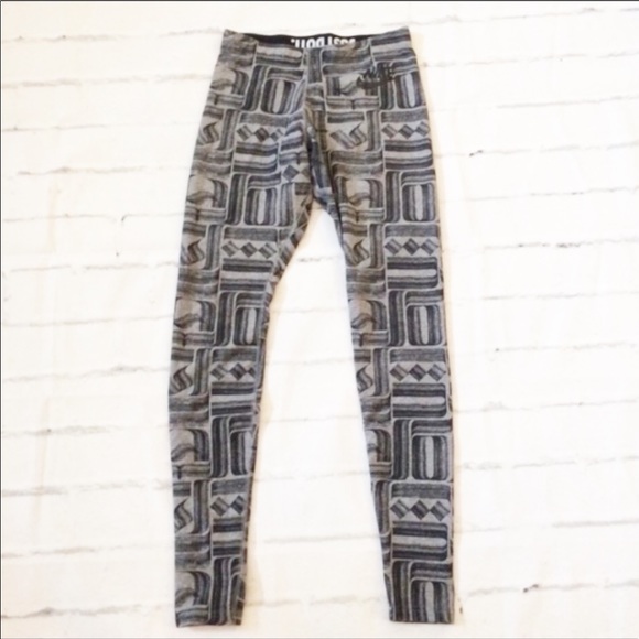 Nike Geo Pattern Black And Gray Legging Size Small - Picture 1 of 11